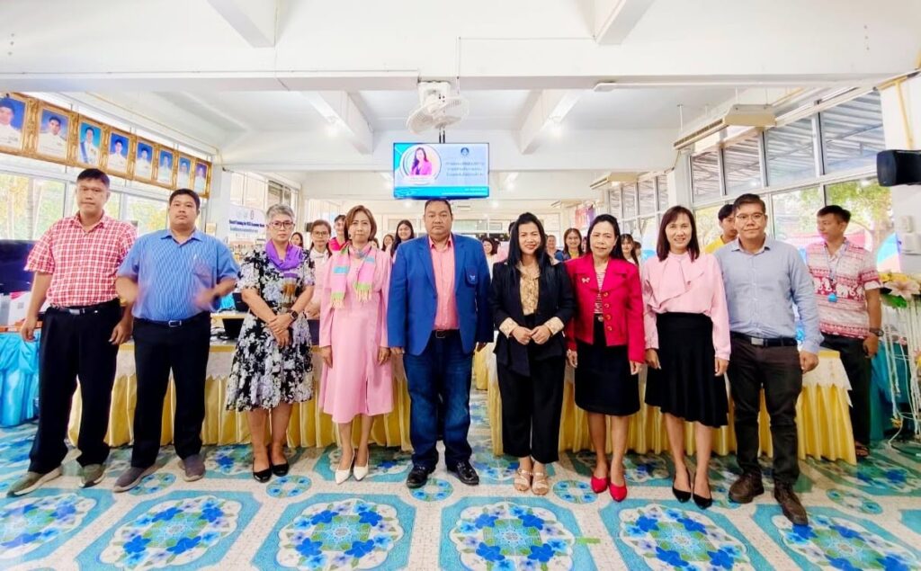 อาจารย์ณดา โพธิ์เอม อบรม โรงเรียนหนองกรดพิทยาคม สพม.นครสวรรค์